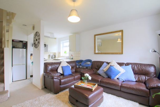 1 Bedroom , - Photo 1