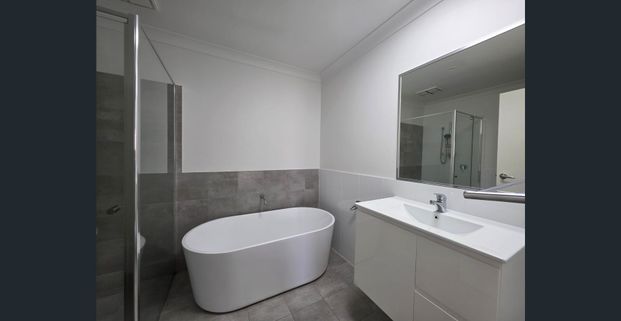 Modern Comfort in a Quiet Taree Location - Photo 1