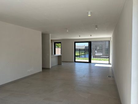 Nieuwbouwwoning met 3 slaapkamer en een tuin. - Foto 5