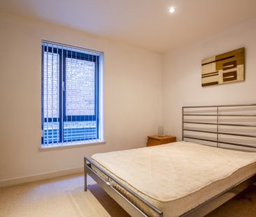 2 Bed Flat, Rice Street, M3 - Photo 2