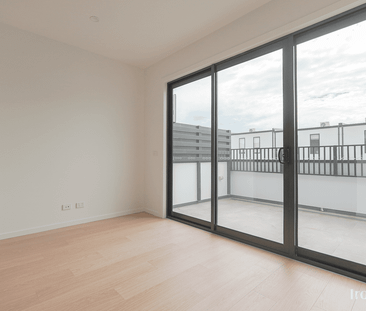 Brand New Townhome with Modern Upgrades in Prime Aurora Location - Photo 1