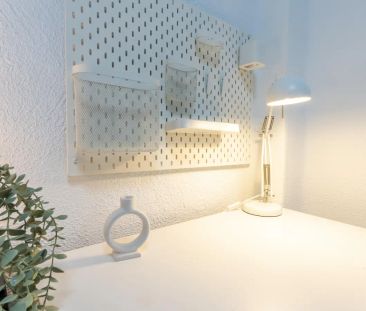 Room in a shared 5-bedroom apartment for rent in Goya, Madrid - Photo 5