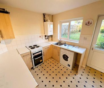 2 bedroom semi-detached house to rent - Photo 4