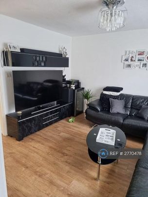 2 bedroom end of terrace house to rent - Photo 1