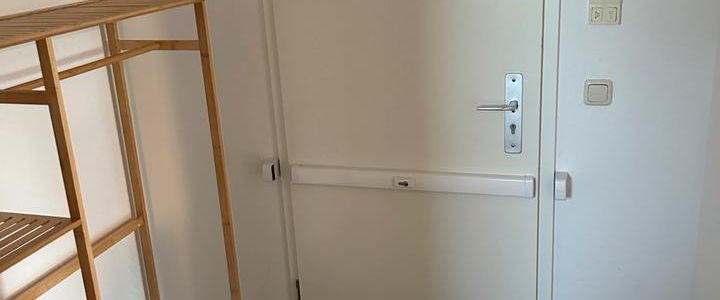 Möbliertes Apartment inklusive Balkon und Tiefgaragenstellplatz - Foto 1