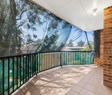 Air-Conditioned Two-Bedroom Unit with Ensuite, Gas Cook-Top and Sin... - Photo 4