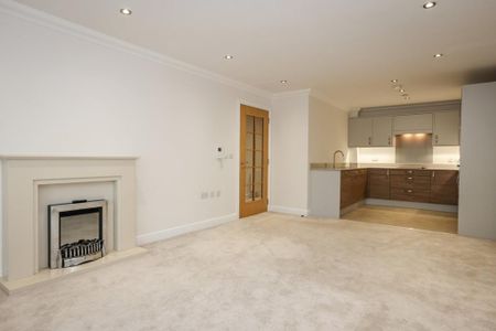 2 bedroom flat to rent - Photo 2