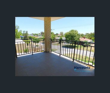 Modern Apartment in Redcliffe - Perfect for FIFO! - Photo 5