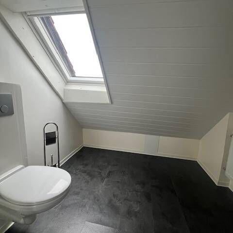 très joli duplex avec salle de bains et cuisine neuve - Photo 1