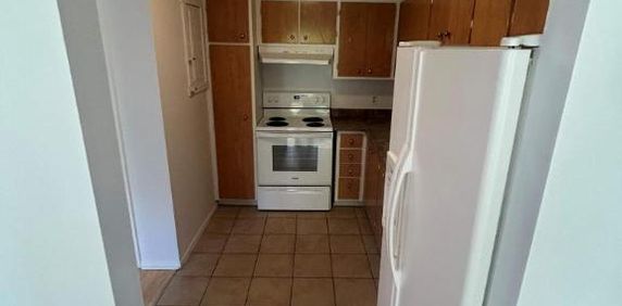 1 CH - 1 SDB - Côte Saint-Luc - $1,345 /mo - Photo 2