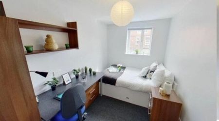 Albert Square, Lenton, Property for rent - Photo 3