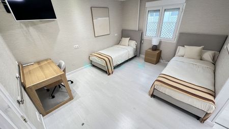 Penthouse for rent in Marbella - Puerto Banus - Photo 3