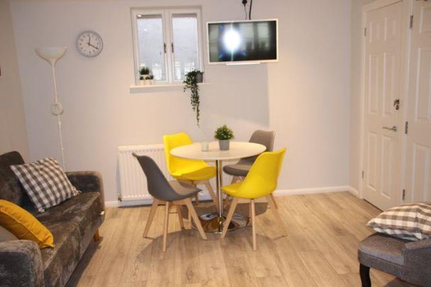 Vicarage Road, WATFORD - Photo 1