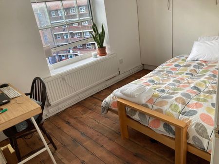 2 Bed Flat, Birchington House, E5 - Photo 4