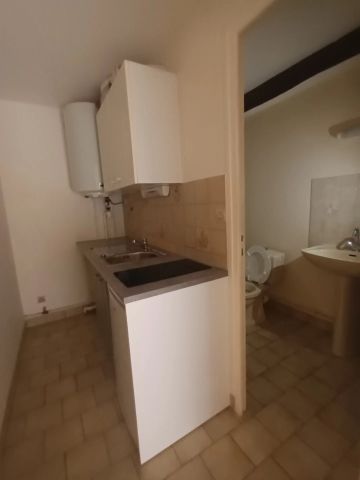 À LOUER – Studio Tours Centre – Réf. GI-JB-G0125 - Photo 2