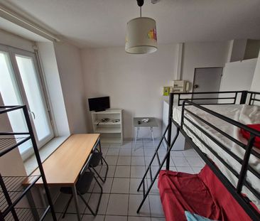 Location Appartement 1 pièce 16m² - Photo 2