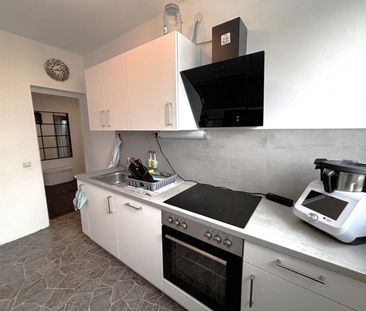 Familienfreundliche Wohnung mit Balkon, Terrasse und Parkplatz - Photo 4