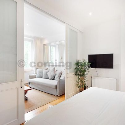 Great Style - Photo 1