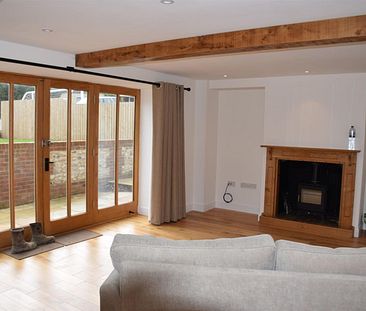 Muston Farm, Piddlehinton - Photo 2