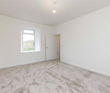 3 bedroom detached house to rent - Photo 2