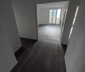 Location Appartement à FONTAINE - Photo 6