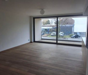 Appartement te huur - Photo 1
