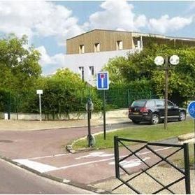 Location Appartement 2 pièces 45m² AMBARES ET LAGRAVE 33440 - Photo 3