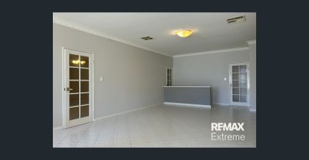 Big & Beautiful Family Home!! - Photo 2
