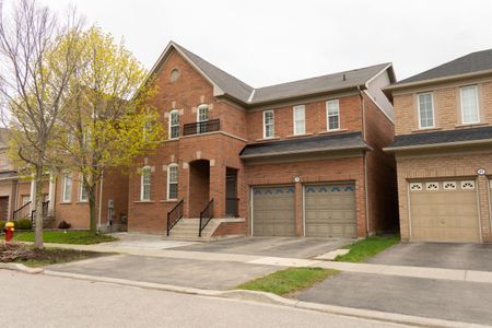 For Lease - 29 Wendelyn Drive Unit# MAIN & 2ND FLOOR, Richmond Hill, Ontario - Photo 2