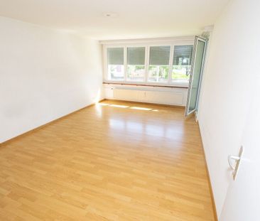 Spacieux appartement de 3,5 pièces dans un emplacement central - Photo 4