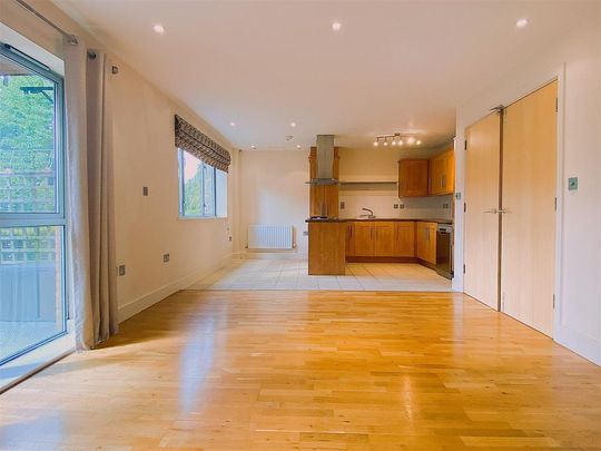 2 bedroom flat to rent - Photo 1