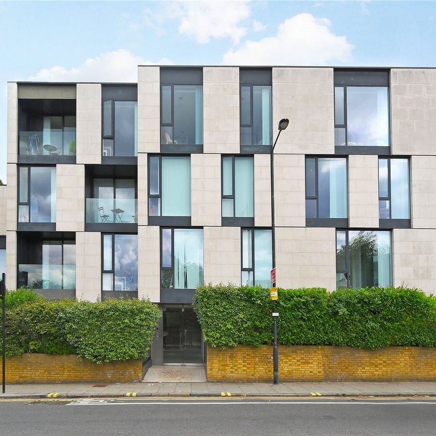 Latitude House, Primrose Hill - Photo 1