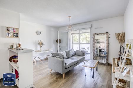 Location Appartement 2 pièces 41m² AVRILLE 49240 - Photo 2