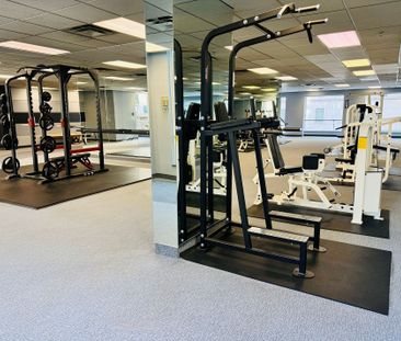 For Lease - 7 Carlton Street Unit# 1010, Toronto, Ontario - Photo 2