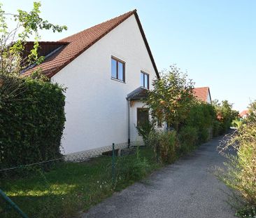 Ideal für die Familie! Tolle Doppelhaushälfte mit Garten und Garage... - Foto 1