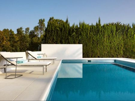 3 bedroom luxury Villa for rent in Guadalmina, Andalusia - Photo 4