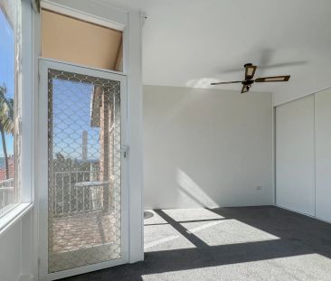 Niche studio set just off of Mosman Village - Photo 1
