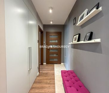 Komfortowe 2 pok z garażem i kom. lokatorską - Zdjęcie 5