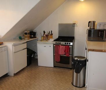 1 bedroom in a house share to rent - Photo 6