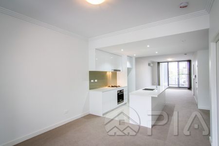 As New 3 Bed Room Apartment, Close to Train Station with Gym and Swimming Pool, Don't Miss Out - Photo 5