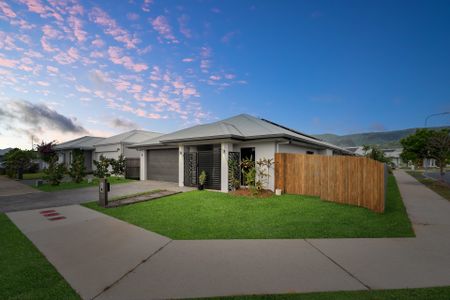 MODERN HOME – SPACE, COMFORT & STYLE - Photo 2