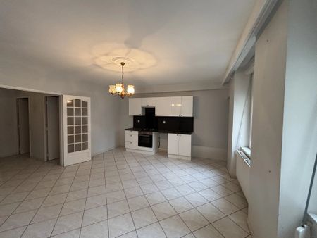 Location Appartement 3 pièces 76 m2 à Saint-Étienne - Photo 4