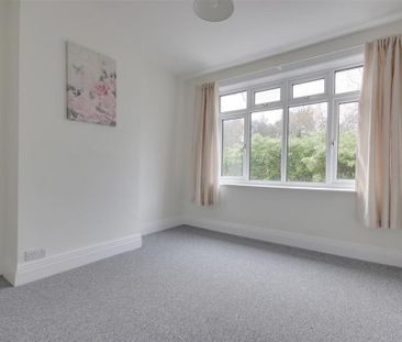 3 bedroom detached house to rent - Photo 5