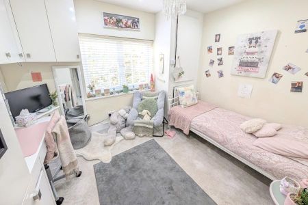 3 bedroom detached house to rent - Photo 4