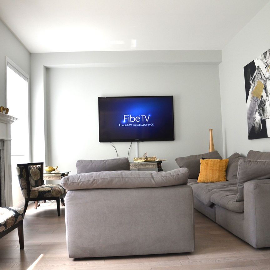 For Lease - 24 Monarch Drive, Halton Hills, Ontario - Photo 1