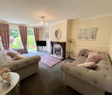 2 bedroom semi-detached bungalow to rent - Photo 2