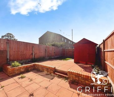 Monarch Close, Tilbury, RM18 - Photo 1