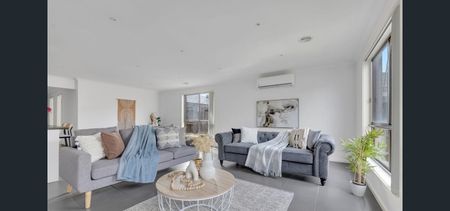 Modern Family Home for Comfortable Living - Photo 4