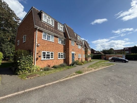 2 bed flat to rent in London Road, Slough, SL3 - Photo 1