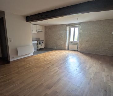 Location Appartement 3 pièces 69m² FRONTENAY ROHAN ROHAN 79270 - Photo 1